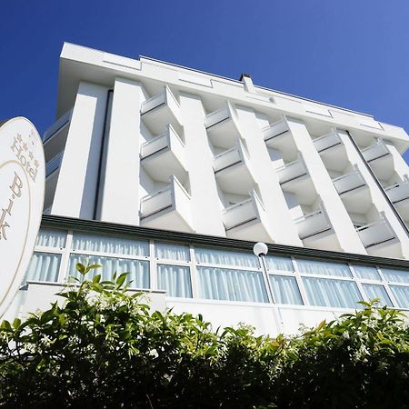 Hotel Bikini ริมินี ภายนอก รูปภาพ